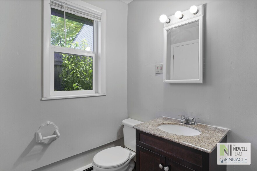 More Photos Of 10210-10230 W 26th Ave, Lakewood Apartments For Sale