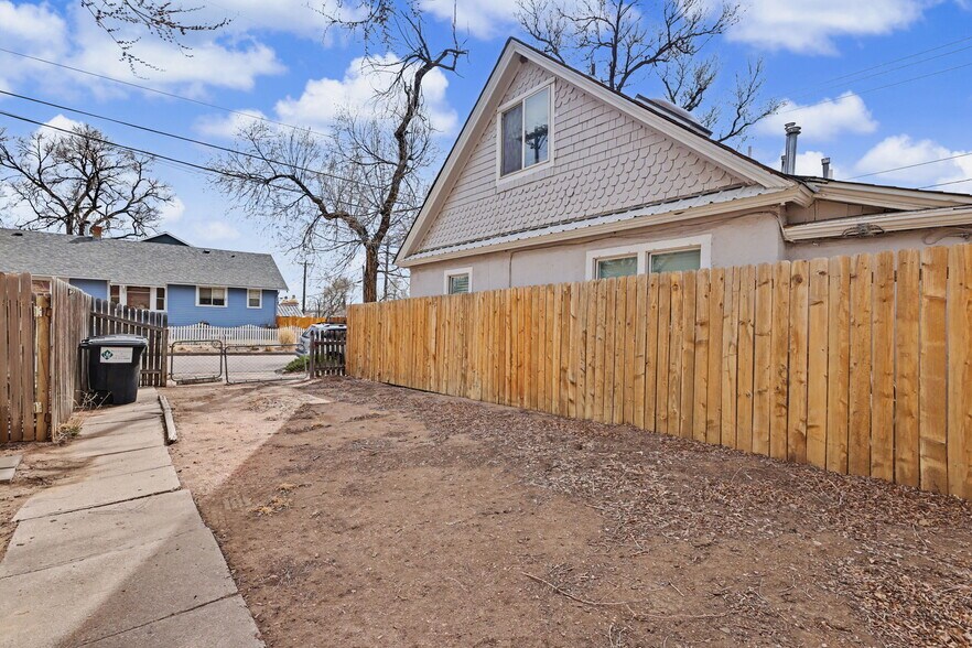 More Photos Of 2201 W Pikes Peak Ave, Colorado Springs Multifamily For Sale