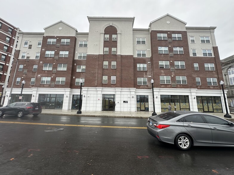 More Photos Of 1269 Main St, Bridgeport Apartments For Lease