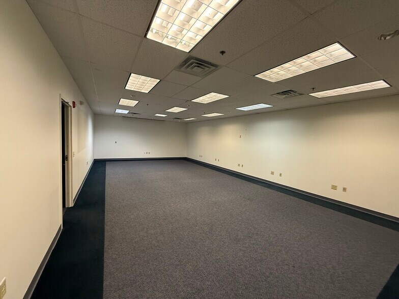 More Photos Of , Garnet Valley Flex For Sale