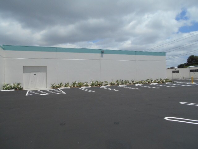 More Photos Of 1501-1515 W Alton Ave, Santa Ana Unknown For Lease