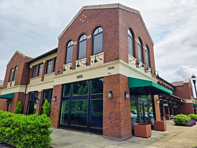 Primary Photo Of 17510 Provost St, Lake Oswego Storefront Retail Office For Lease
