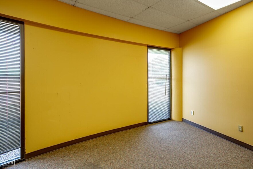 More Photos Of 2617 Phillips Dr, Jonesboro Health Club For Sale