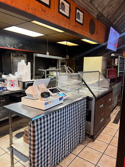More Photos Of 705 E Moore Ave, Terrell Restaurant For Sale