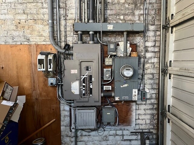 More Photos Of 1018 SE 8th Ave, Portland Industrial For Sale