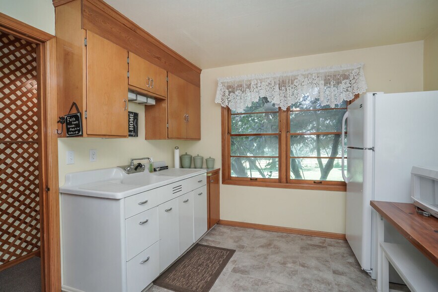 More Photos Of 3280 N Highway 162, Eden Land For Sale