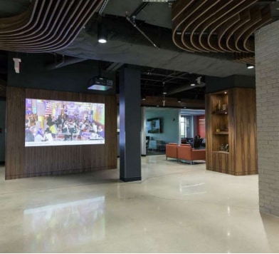 More Photos Of 5000 S Towne Dr, New Berlin Office For Sale