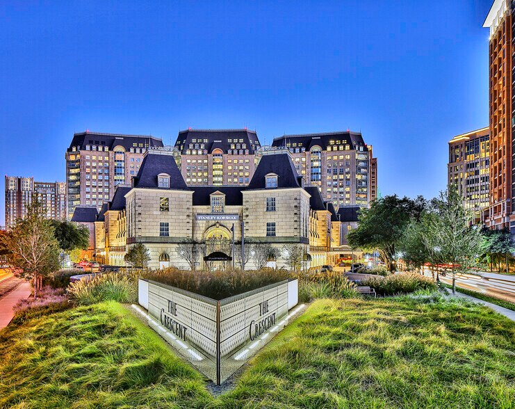 More Photos Of 500 Crescent Ct, Dallas Office For Lease