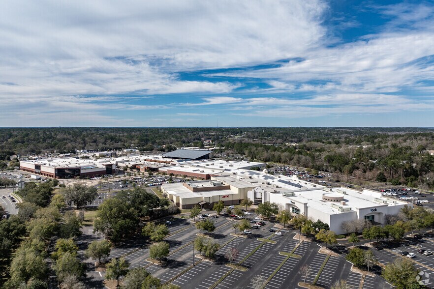 More Photos Of 2415 N Monroe St, Tallahassee General Retail For Lease