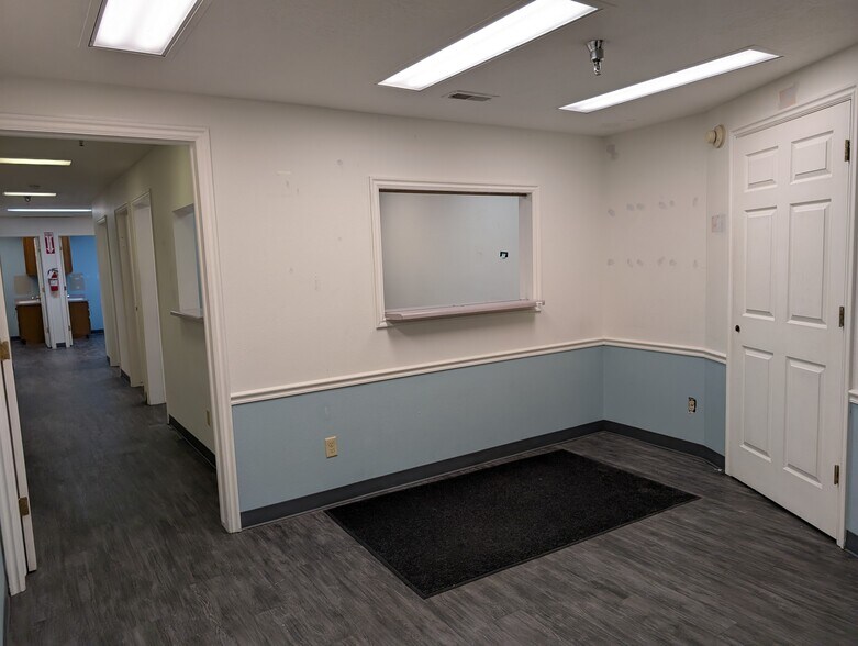 More Photos Of 550 N Main St, Logan Office For Lease