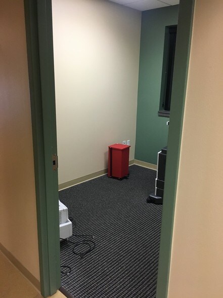 More Photos Of 3 Professional Dr, Alton Office For Lease