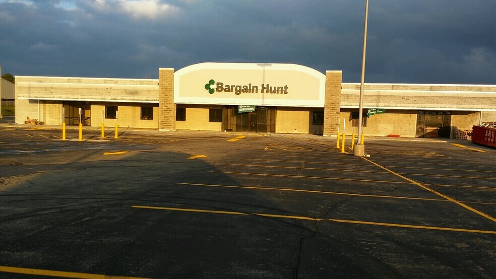 More Photos Of 8336 Springboro Pike, Miamisburg General Retail For Lease