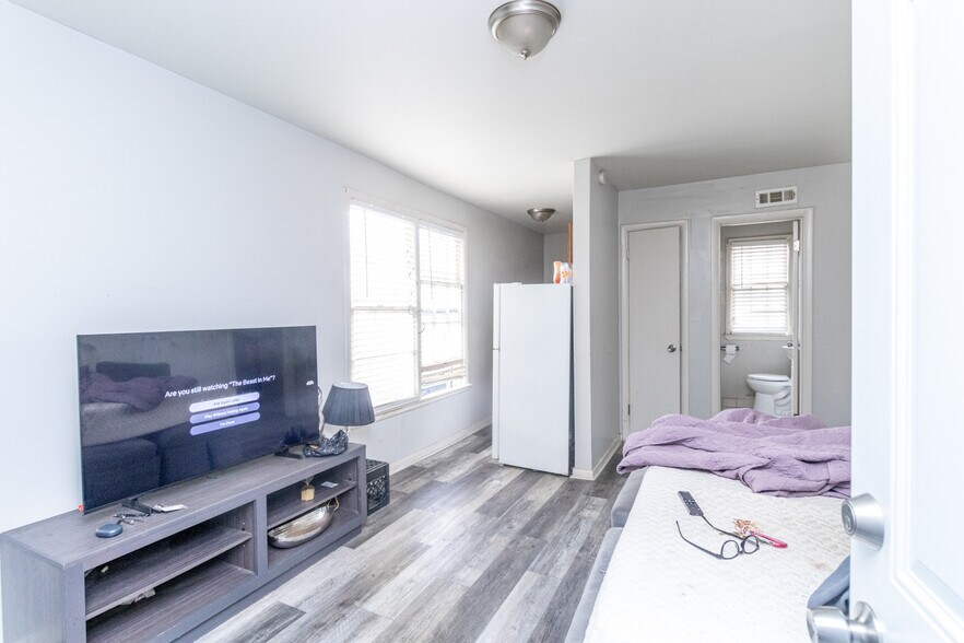 More Photos Of 1806 Meharry Blvd, Nashville Apartments For Sale