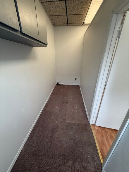 More Photos Of 64-03 Roosevelt Ave, Woodside Storefront Retail Office For Lease