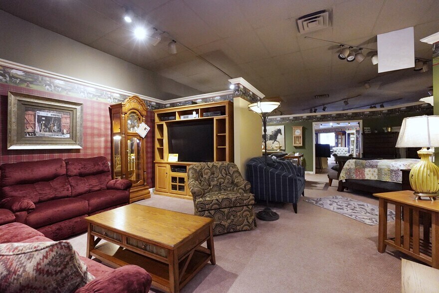 More Photos Of 1229 Castleton Ave, Staten Island Storefront For Lease