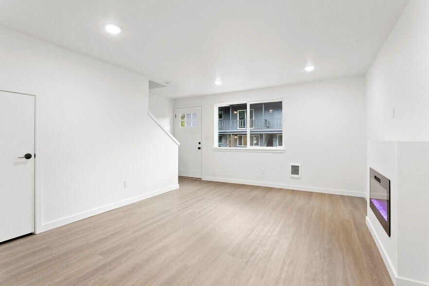 More Photos Of 3254 SE 90th Pl, Portland Apartments For Sale