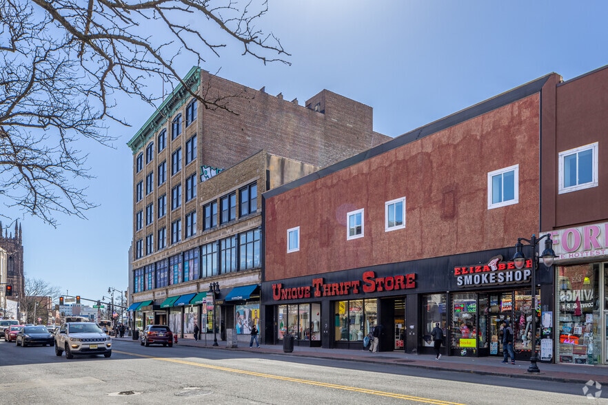 More Photos Of 112-122 Broad St, Elizabeth Storefront For Lease