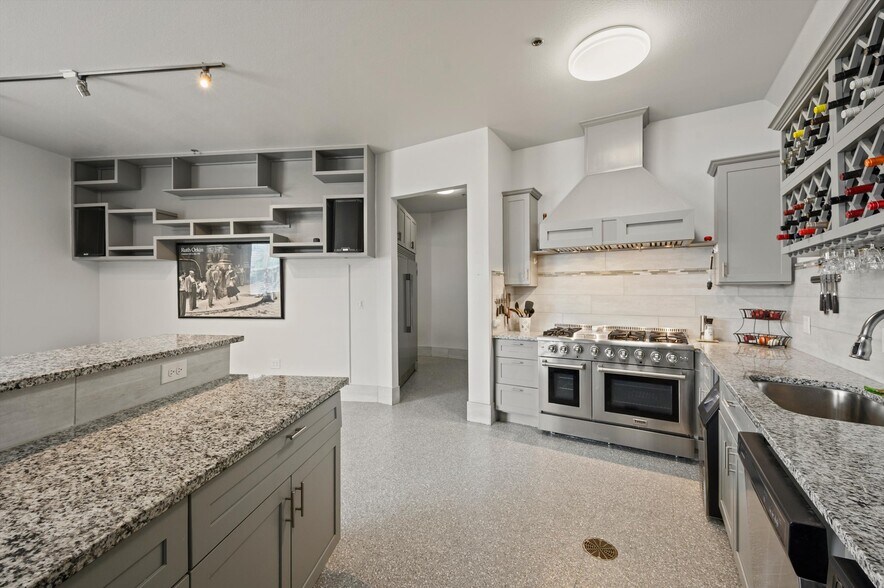 More Photos Of 251 S Mill St, Lewisville Apartments For Sale