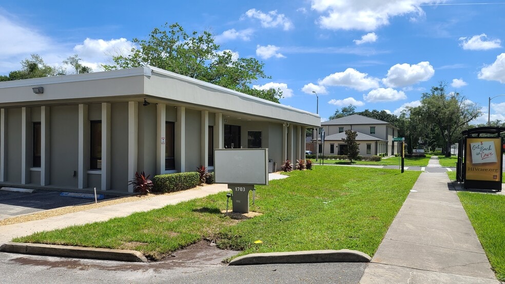 More Photos Of 1703 W Colonial Dr, Orlando Office For Lease