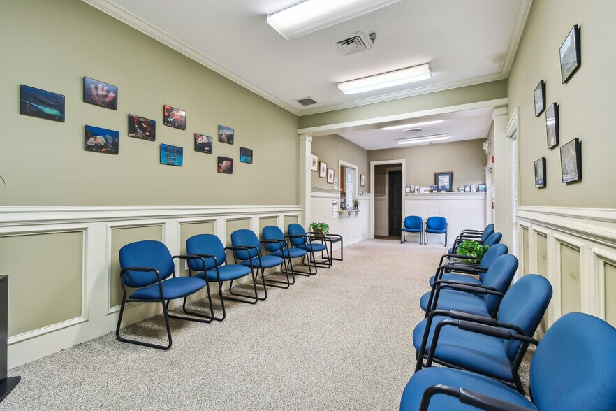 More Photos Of 7300-7313 E Professional Pky, Lakewood Ranch Medical For Sale