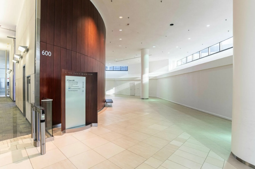 More Photos Of 600 Renaissance Ctr, Detroit Office For Lease