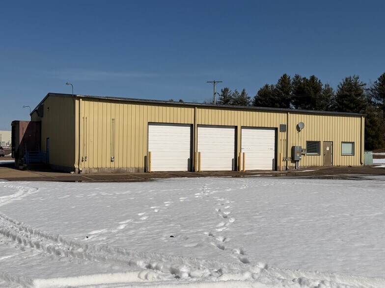 More Photos Of 3020 Pioneer Ave, Rice Lake Industrial For Sale