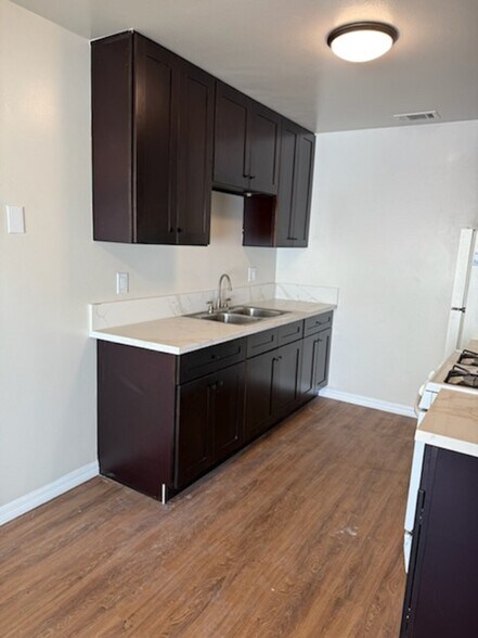 More Photos Of 173 W Cascade Dr, Rialto Manufactured Housing Mobile Home Park For Sale