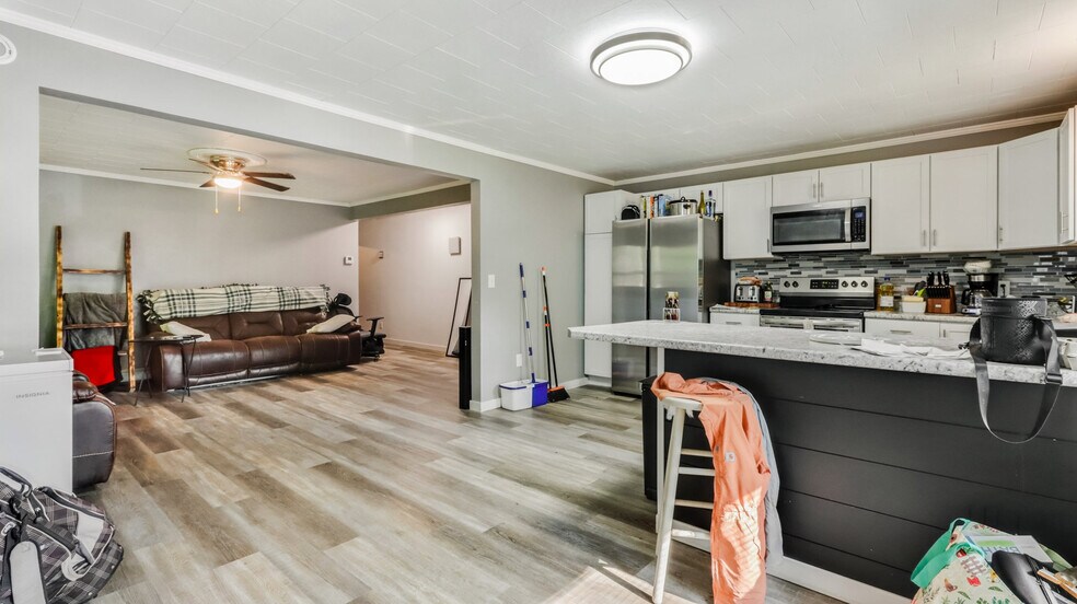 More Photos Of 106 S Harding St, Owen Apartments For Sale
