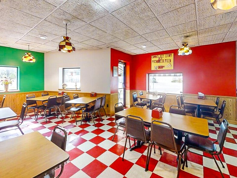 More Photos Of 3150 W 32nd St, Erie Fast Food For Sale