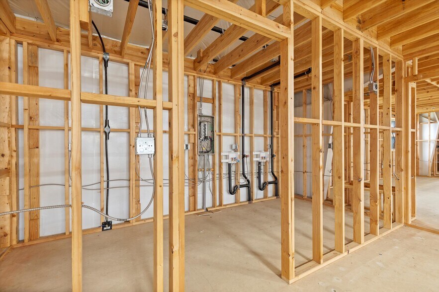 More Photos Of 1025 NW Grove st, Newport Industrial For Sale
