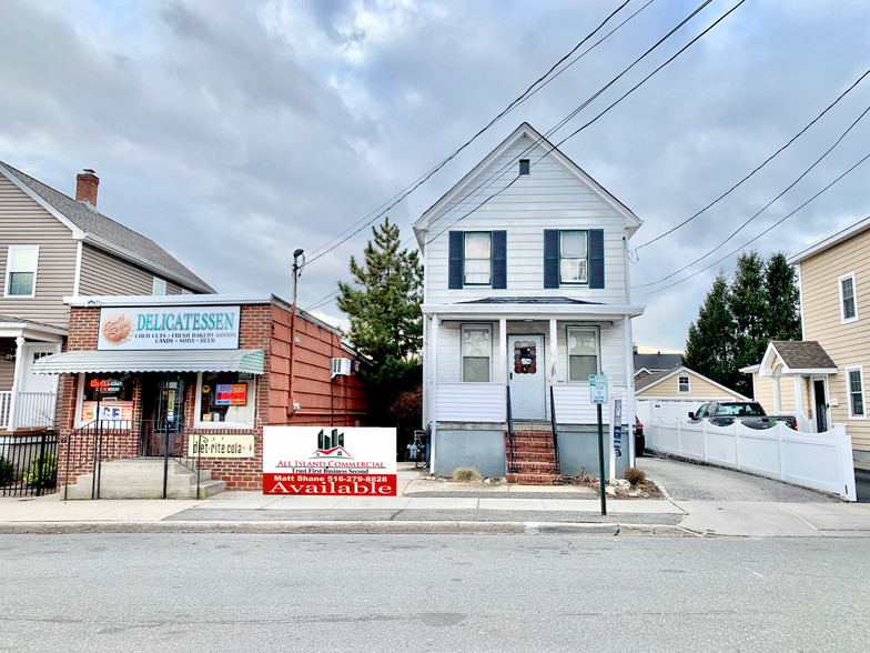 Primary Photo Of 40 East Ave, Glen Cove Storefront Retail Residential For Sale