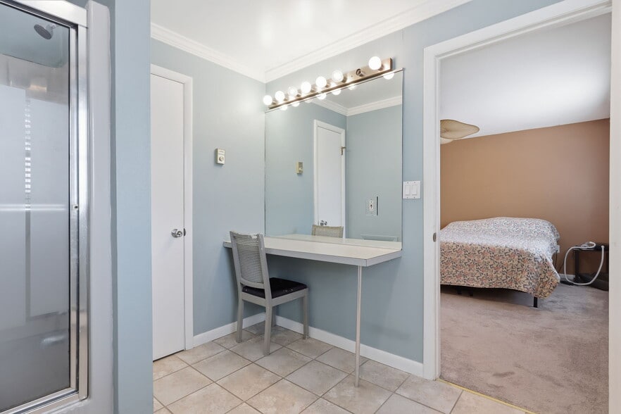 More Photos Of 168 White Horse Ave, Hamilton Office For Sale