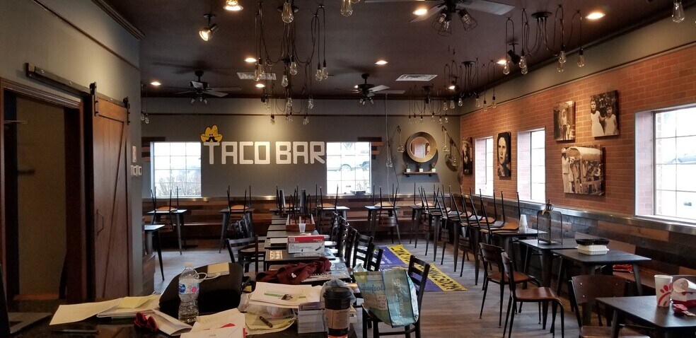 More Photos Of 18100 Georgia Ave, Olney Restaurant For Lease