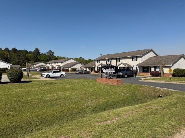 Primary Photo Of 409 E Woodward St, Vienna Apartments For Sale