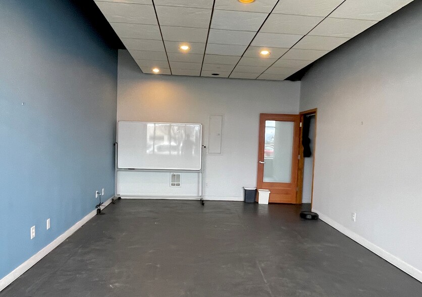 More Photos Of 6042 Seaview Ave NW, Seattle Apartments For Sale