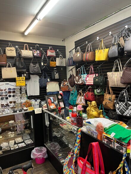 More Photos Of 20477 Van Dyke St, Detroit General Retail For Sale