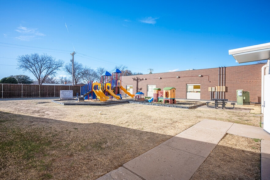 More Photos Of 4808 Utica Ave, Lubbock Specialty For Sale