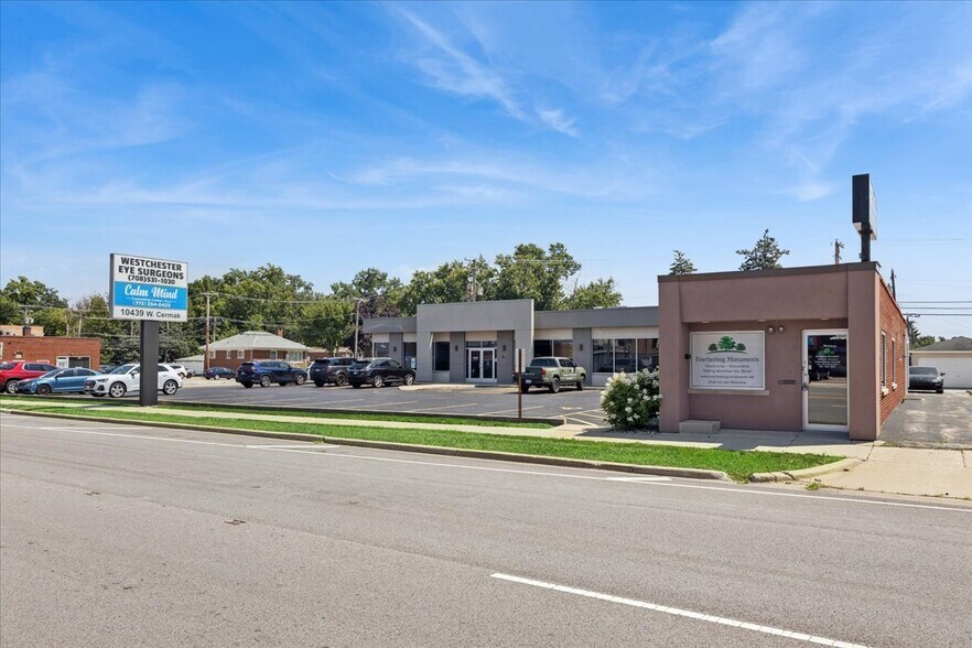 More Photos Of 10439 W Cermak Rd, Westchester Office For Sale