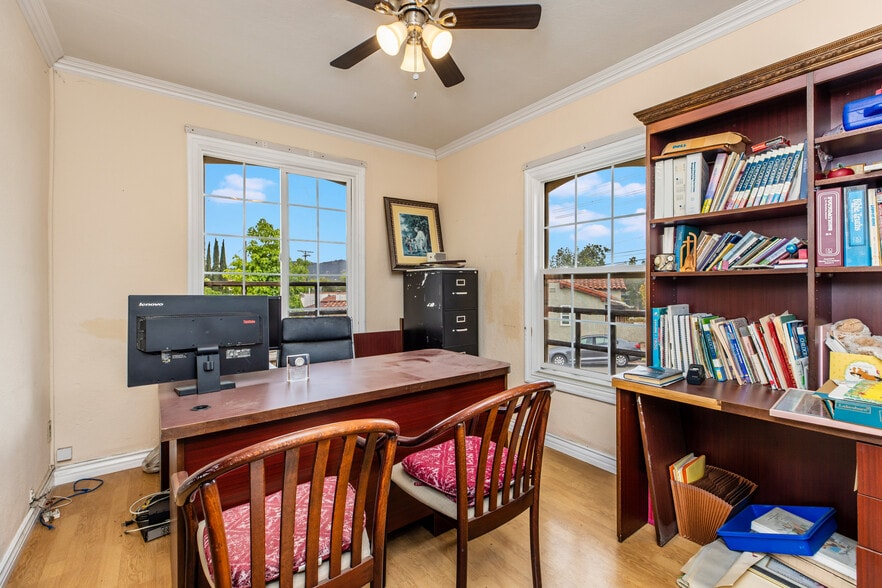 More Photos Of 632 W Stocker St, Glendale Religious Facility For Sale