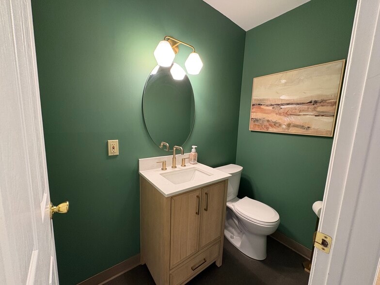 More Photos Of 1 Bethany Rd, Hazlet Office For Sale