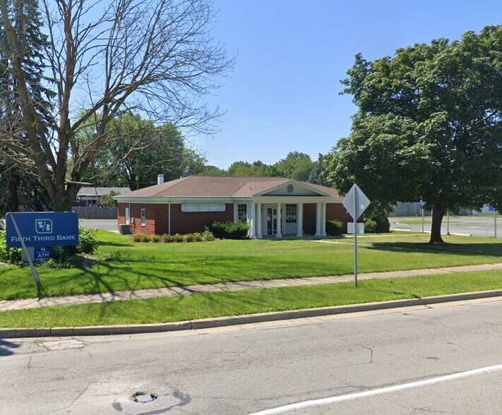 Primary Photo Of 1230 E Lincoln Hwy, New Haven Bank For Sale