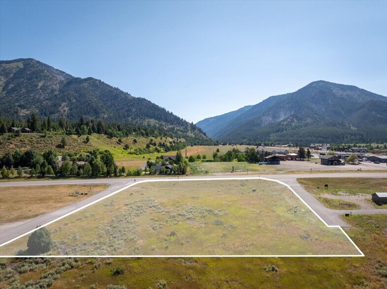 More Photos Of 17 County Road 100, Alpine Land For Sale