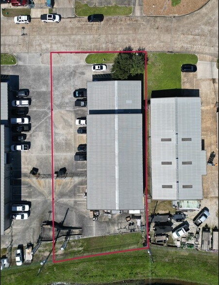More Photos Of 1716 Rotary Dr, Humble Warehouse For Lease