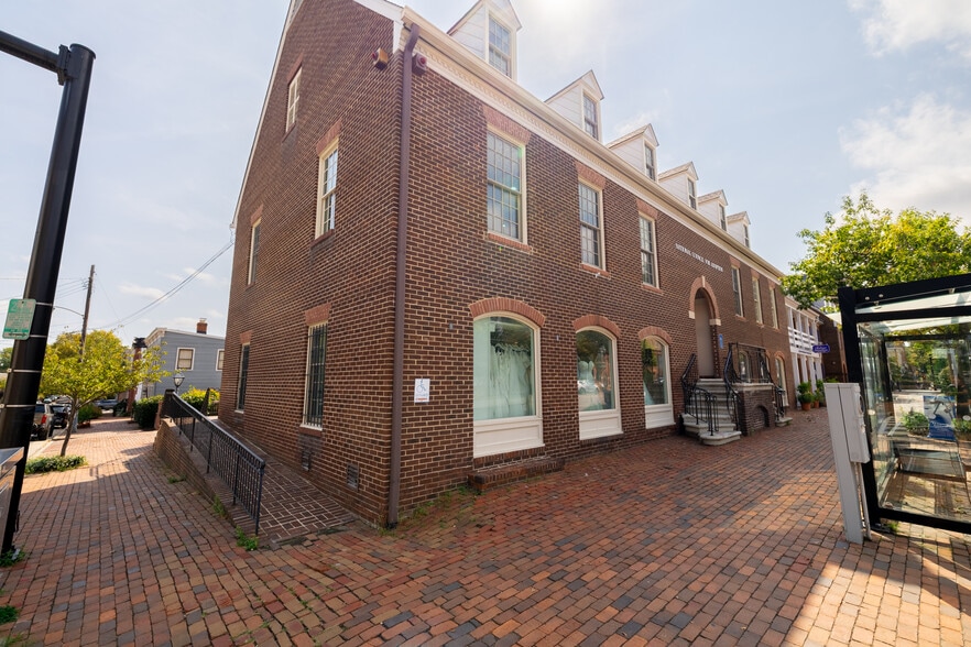 More Photos Of 223-225 N Washington St, Alexandria Office For Lease