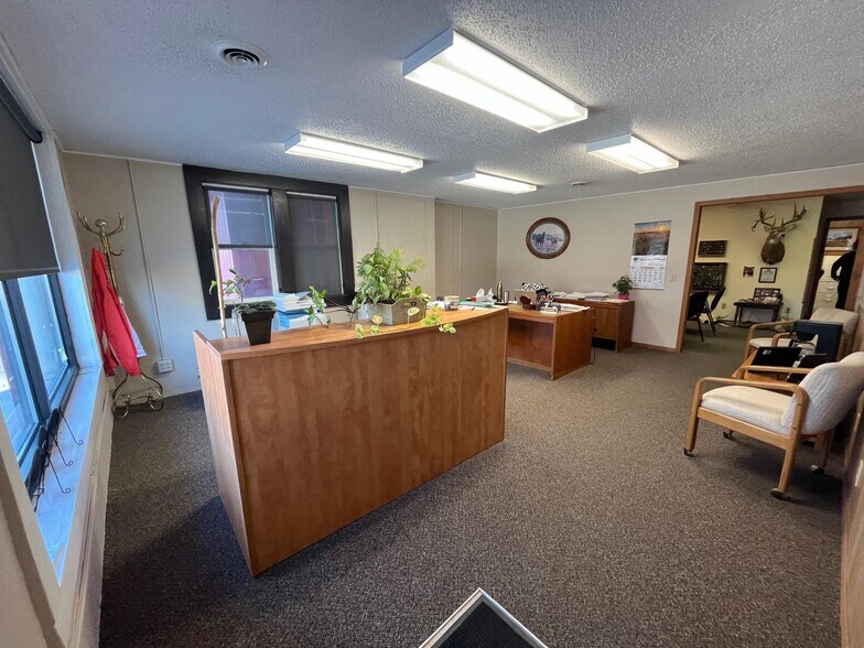More Photos Of 407 N Main St, Valentine Loft Creative Space For Sale