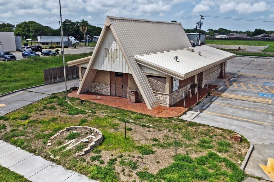 More Photos Of 2474 State Highway 361, Ingleside Fast Food For Lease