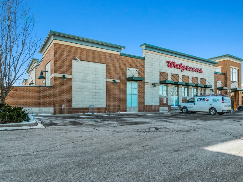 More Photos Of 812 N Main St, Lake Mills Drugstore For Sale