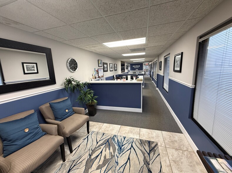 More Photos Of 1106-1138 W Granada Blvd, Ormond Beach General Retail For Lease