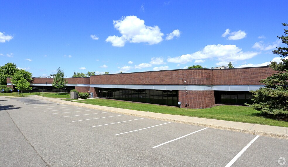 More Photos Of 1345 Mendota Heights Rd, Mendota Heights Light Manufacturing For Lease