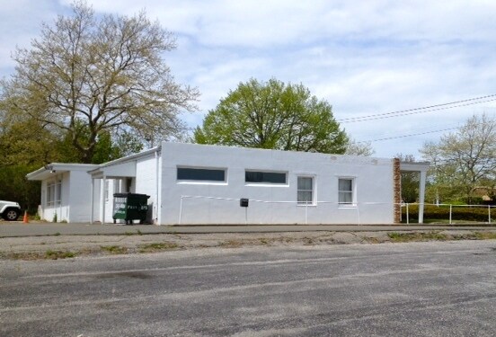 More Photos Of 592-596 Hampton Rd, Southampton Medical For Lease